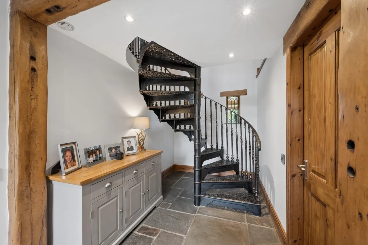 Dean, Bacup, OL13 8RG, photo 23