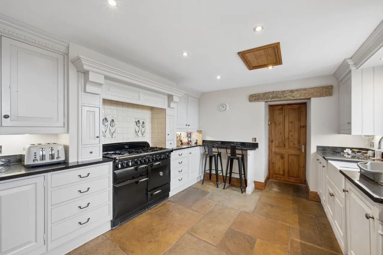 Dean, Bacup, OL13 8RG, photo 12