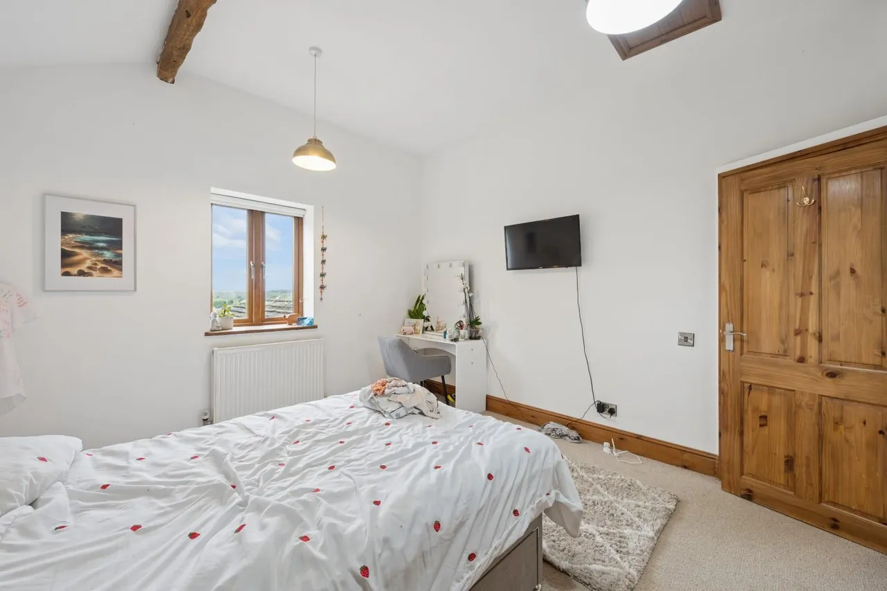 Dean, Bacup, OL13 8RG, photo 28