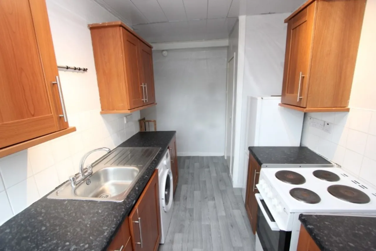 SHAWLANDS, ELLANGOWAN ROAD, G41 3SY - UNFURNISHED, photo 7
