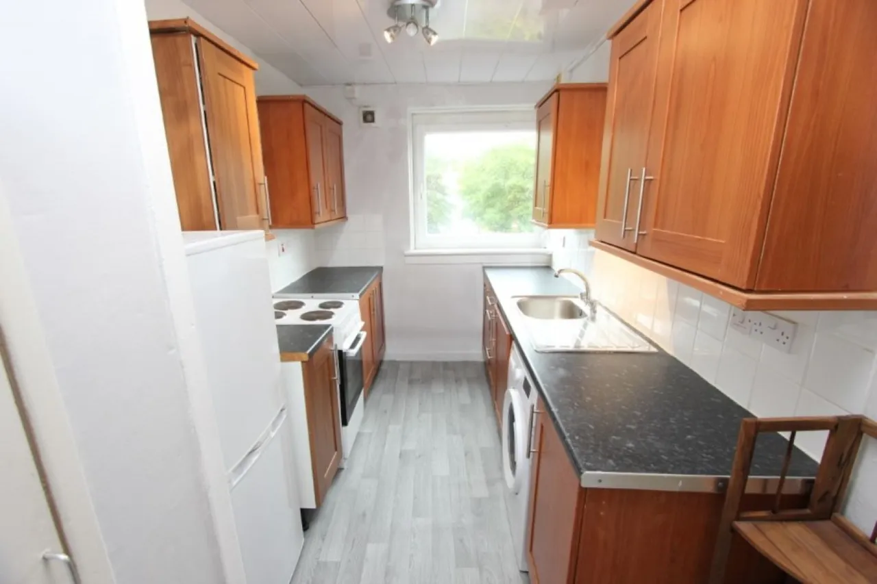 SHAWLANDS, ELLANGOWAN ROAD, G41 3SY - UNFURNISHED, photo 6
