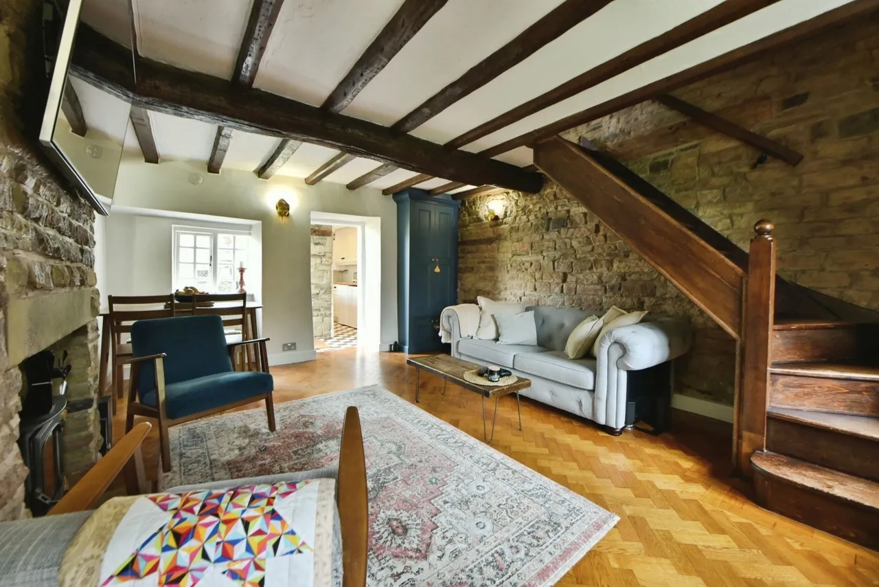 Upper Hibbert Lane, Marple, Stockport, Greater Manchester, SK6, photo 4