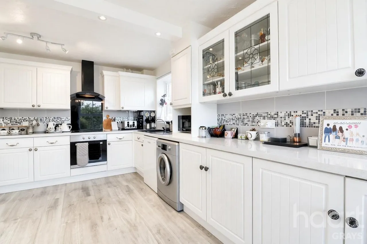Cole Avenue, Chadwell St Mary, RM16, photo 5