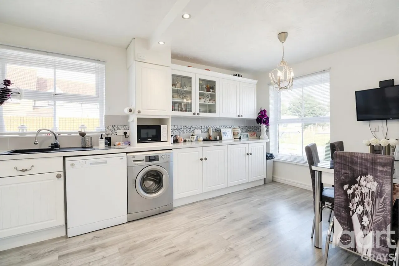 Cole Avenue, Chadwell St Mary, RM16, photo 6