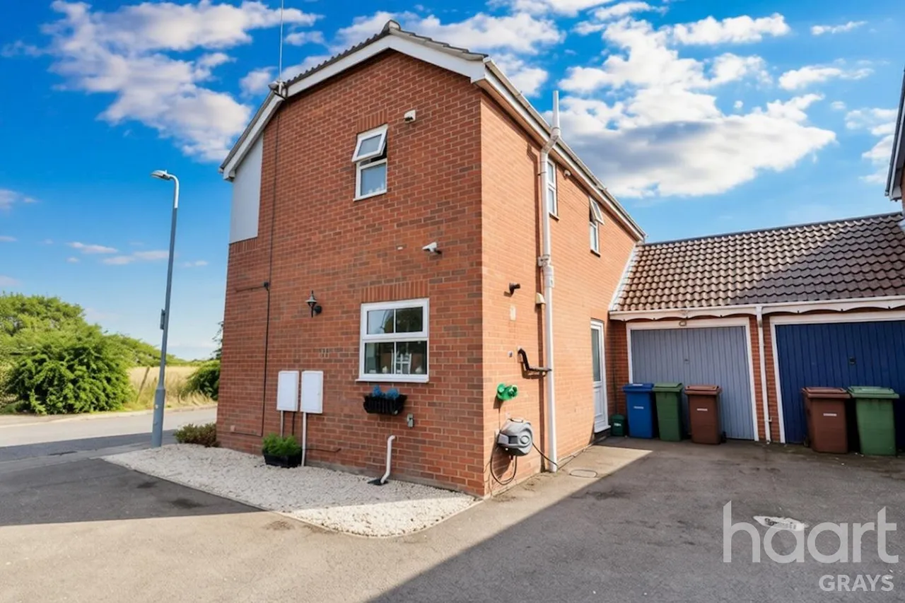 Cole Avenue, Chadwell St Mary, RM16, photo 15