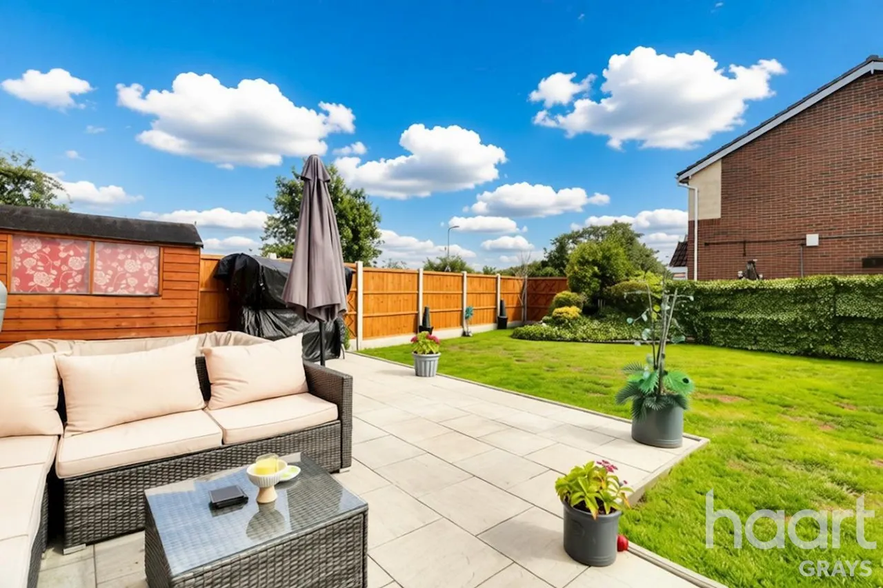 Cole Avenue, Chadwell St Mary, RM16, photo 2