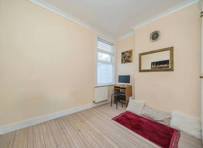 Nimrod Road, Furzedown, SW16, photo 9