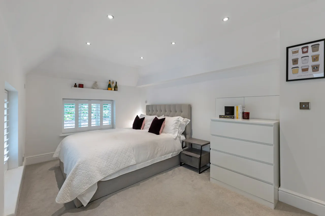Lyne, Chertsey, KT16, photo 12