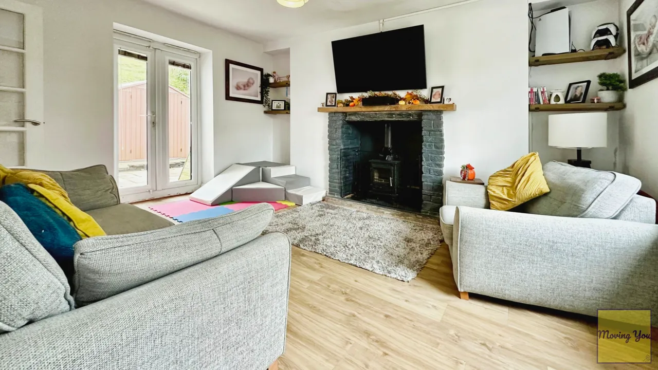 Dyffryn Road, Pontardawe, Swansea, photo 2