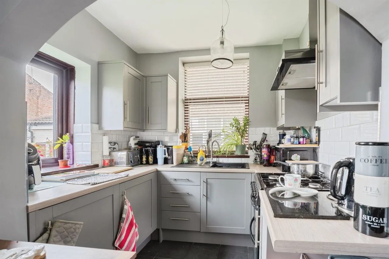 Victoria Road, Tranmere, CH42, photo 7
