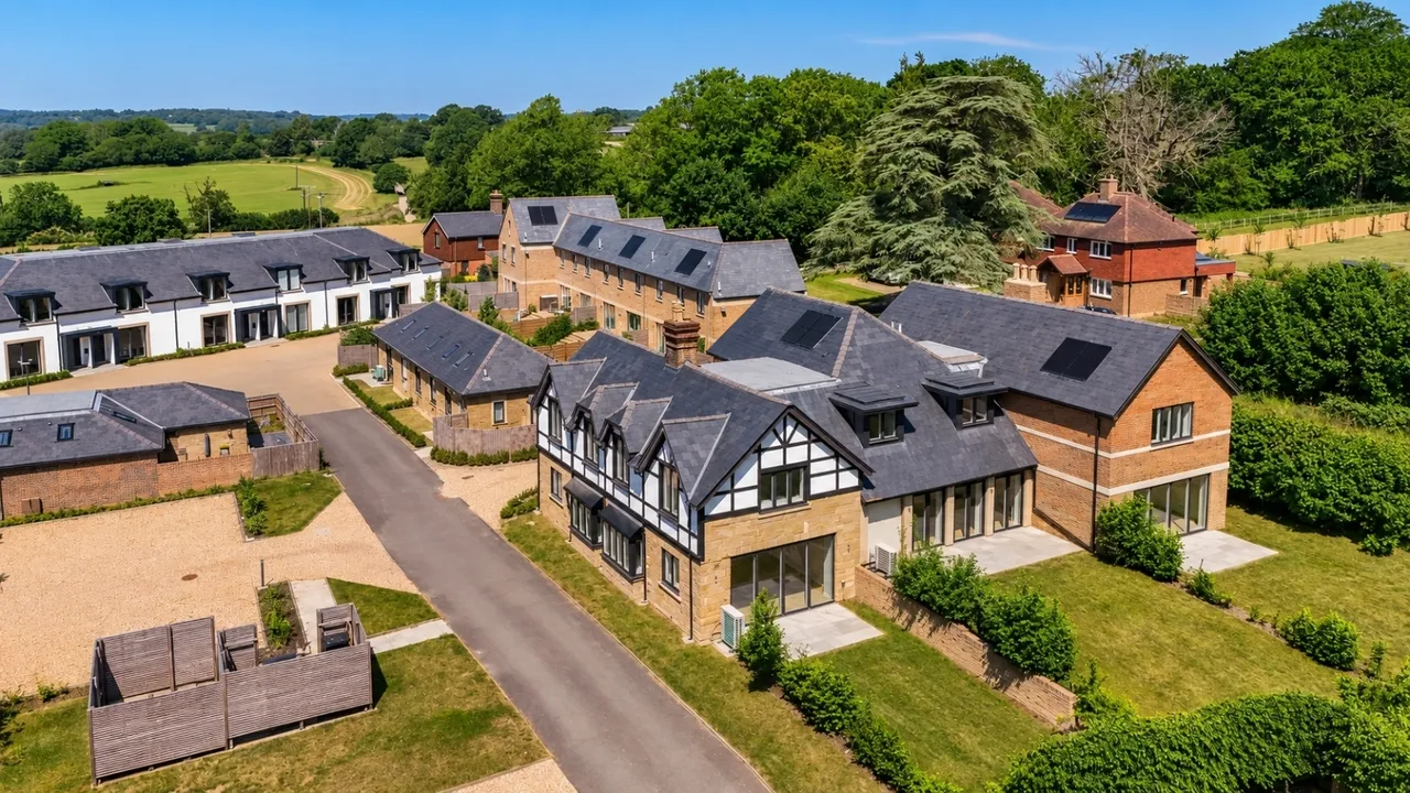 Ardingly Road, Lindfield, RH16, photo 13