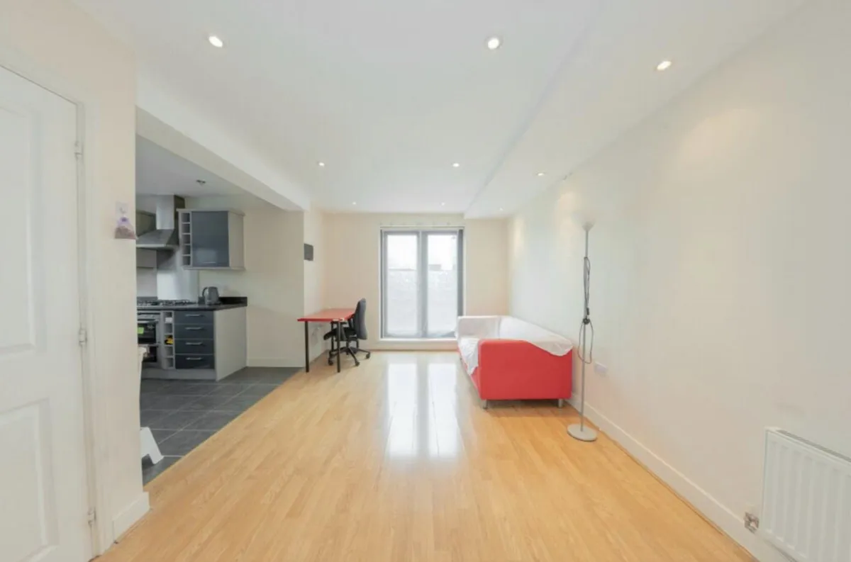 1 bed flat for sale, Ilford, IG2