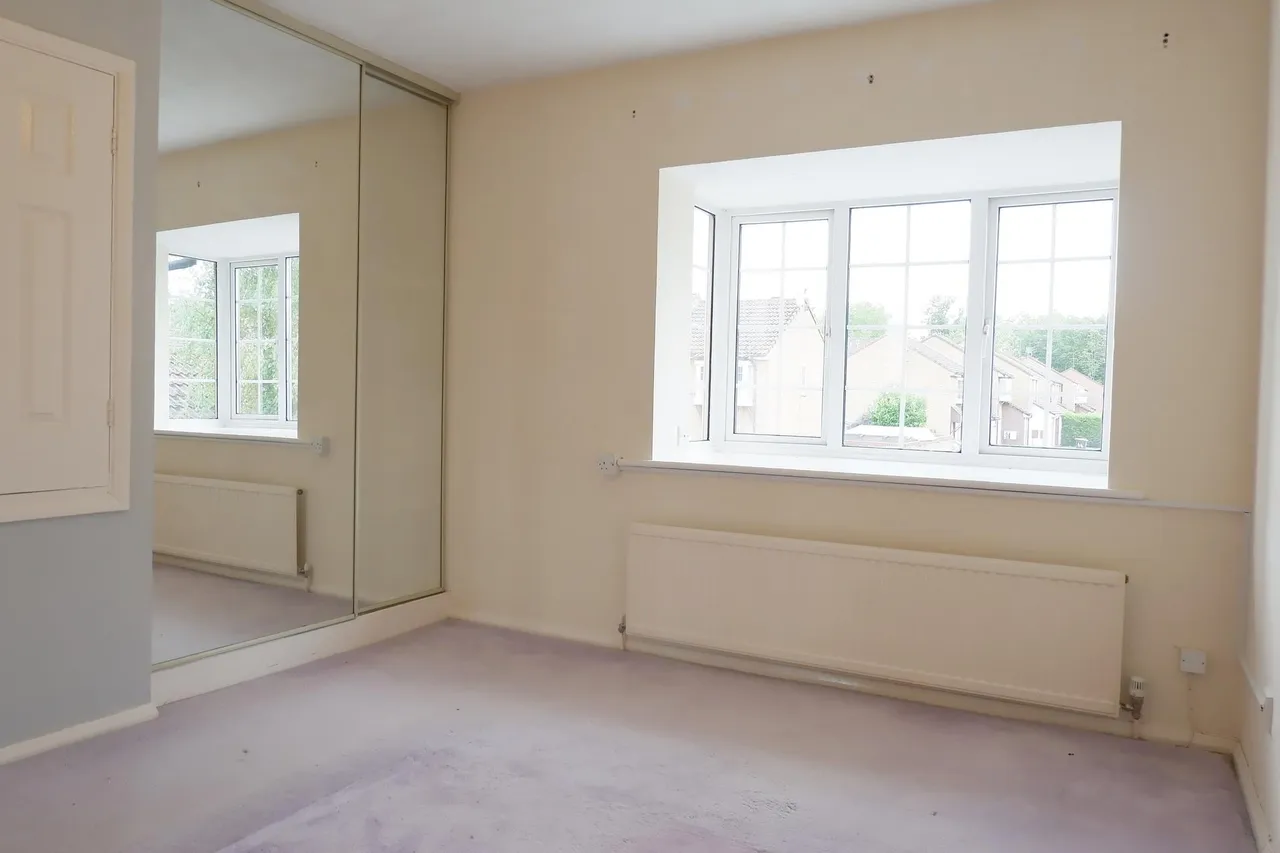 Tennyson Avenue, Houghton Regis, LU5, photo 8