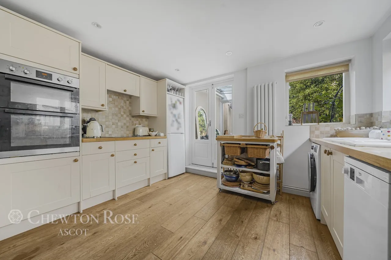 Nursery Lane, Ascot, photo 4
