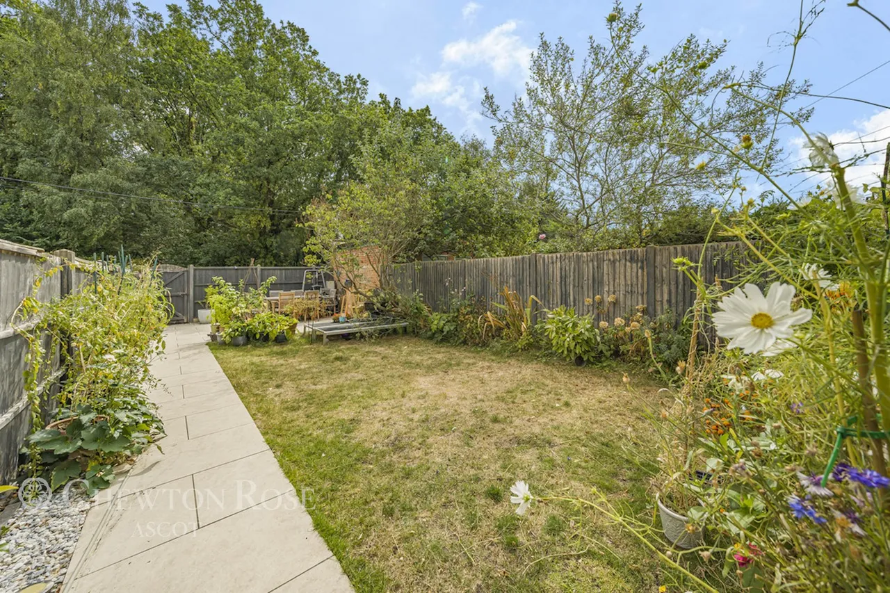 Nursery Lane, Ascot, photo 18