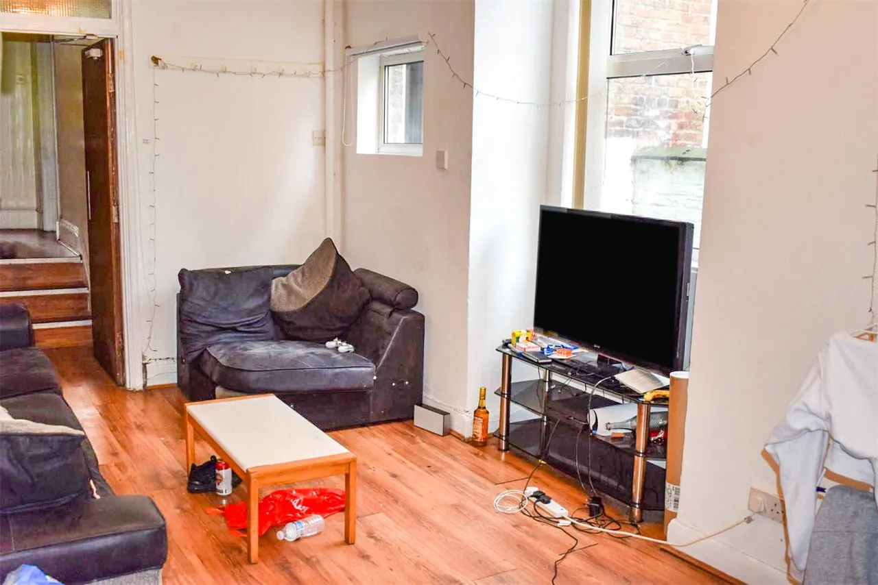 Victoria Road, Fallowfield, M14, photo 3
