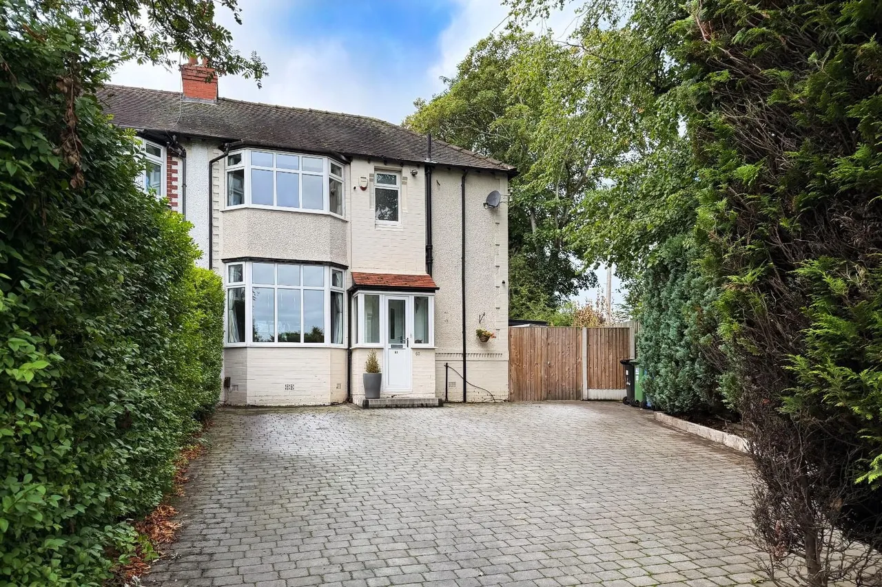 3 bed house for sale, Thorley Lane, Timperley, WA15