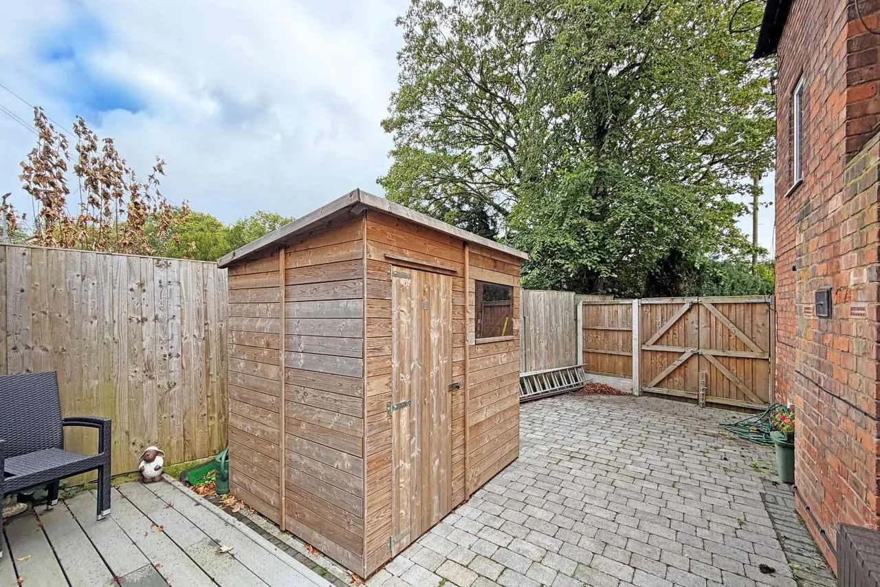 Thorley Lane, Timperley, WA15, photo 31