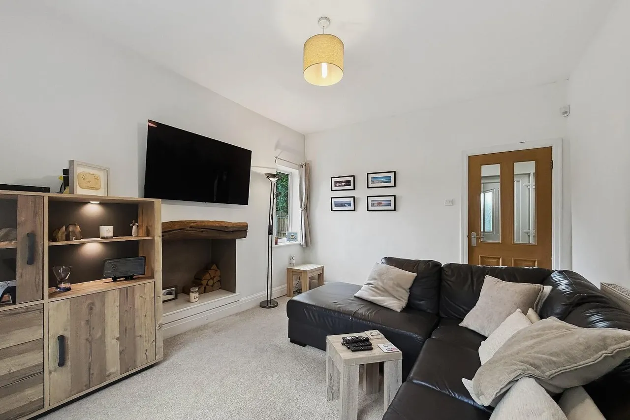 Thorley Lane, Timperley, WA15, photo 6