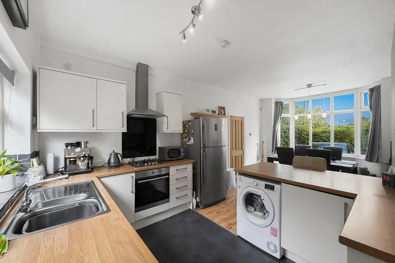 Thorley Lane, Timperley, WA15, photo 11