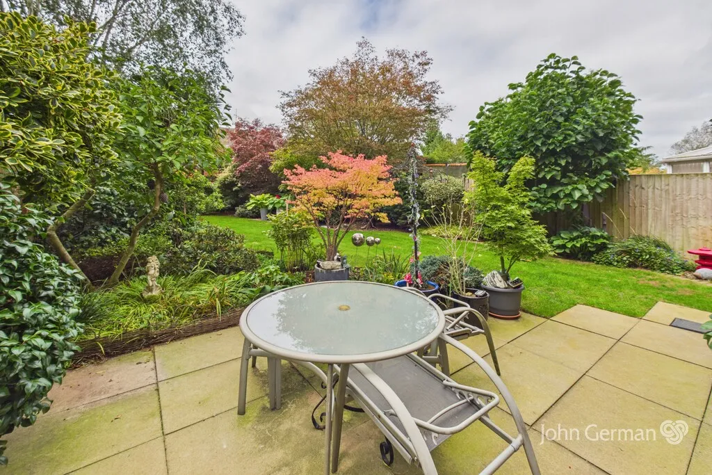 Overcroft, Bramshall, photo 23