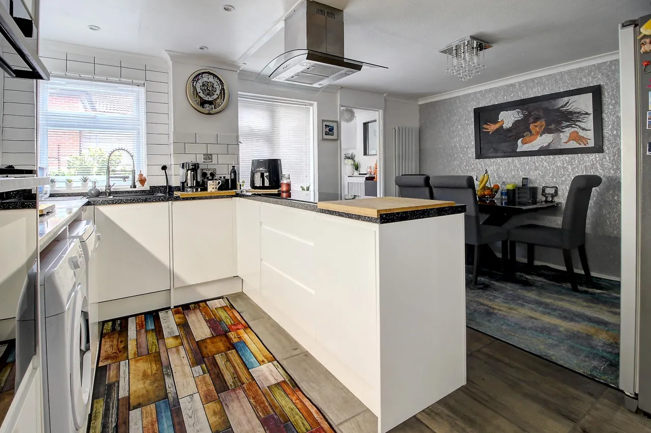 Launcelot Close, Andover, SP10, photo 7