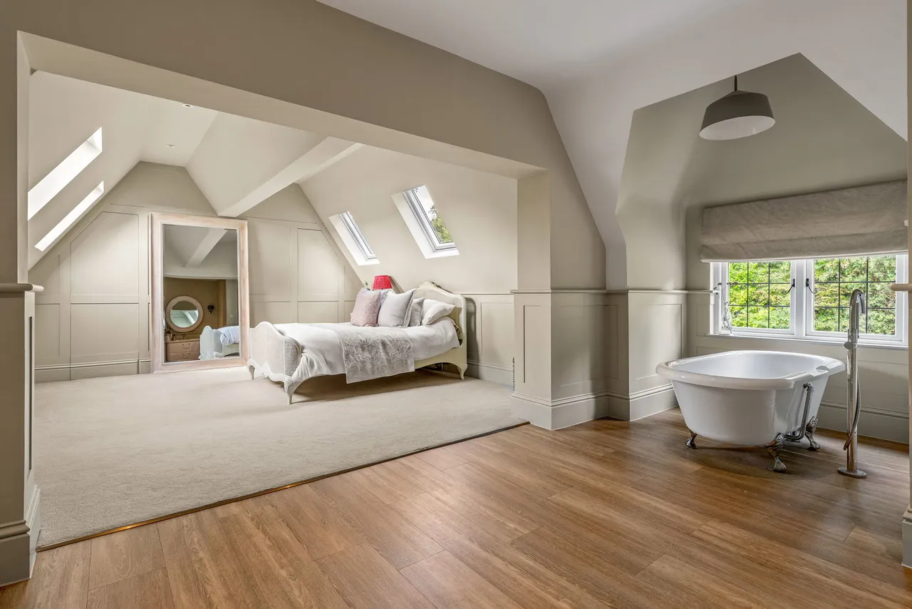 Hazelwood Lane, Chipstead, photo 11