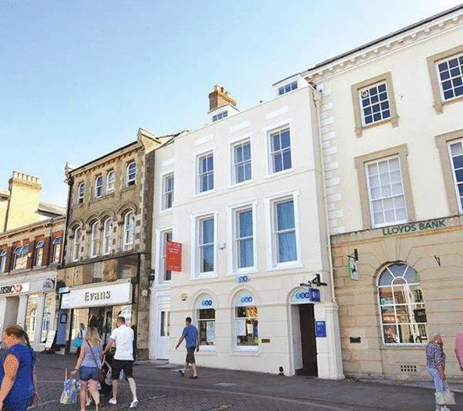 High Street, Andover, SP10, photo 2
