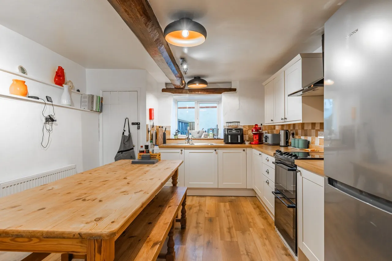 Characterful Cottage in the Heart of, photo 5