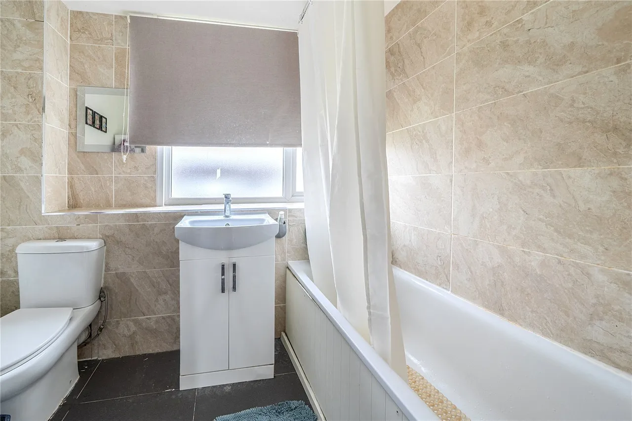 Chatfield Way, Basildon, Essex, SS13, photo 7