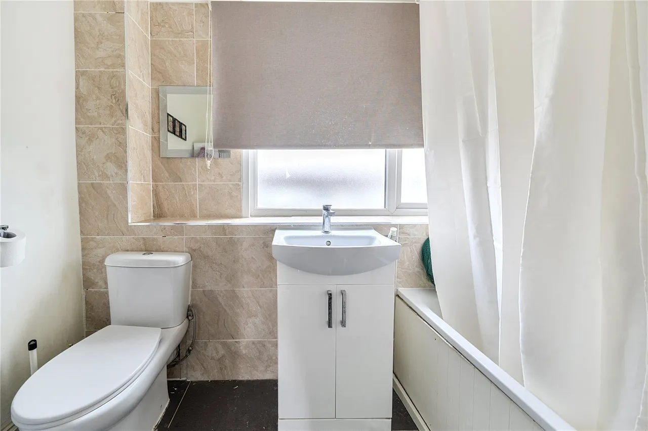 Chatfield Way, Basildon, Essex, SS13, photo 16