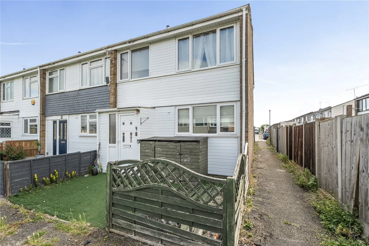 Chatfield Way, Basildon, Essex, SS13, photo 12