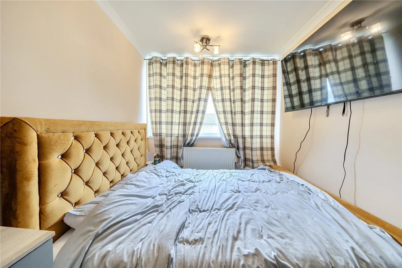 Chatfield Way, Basildon, Essex, SS13, photo 4