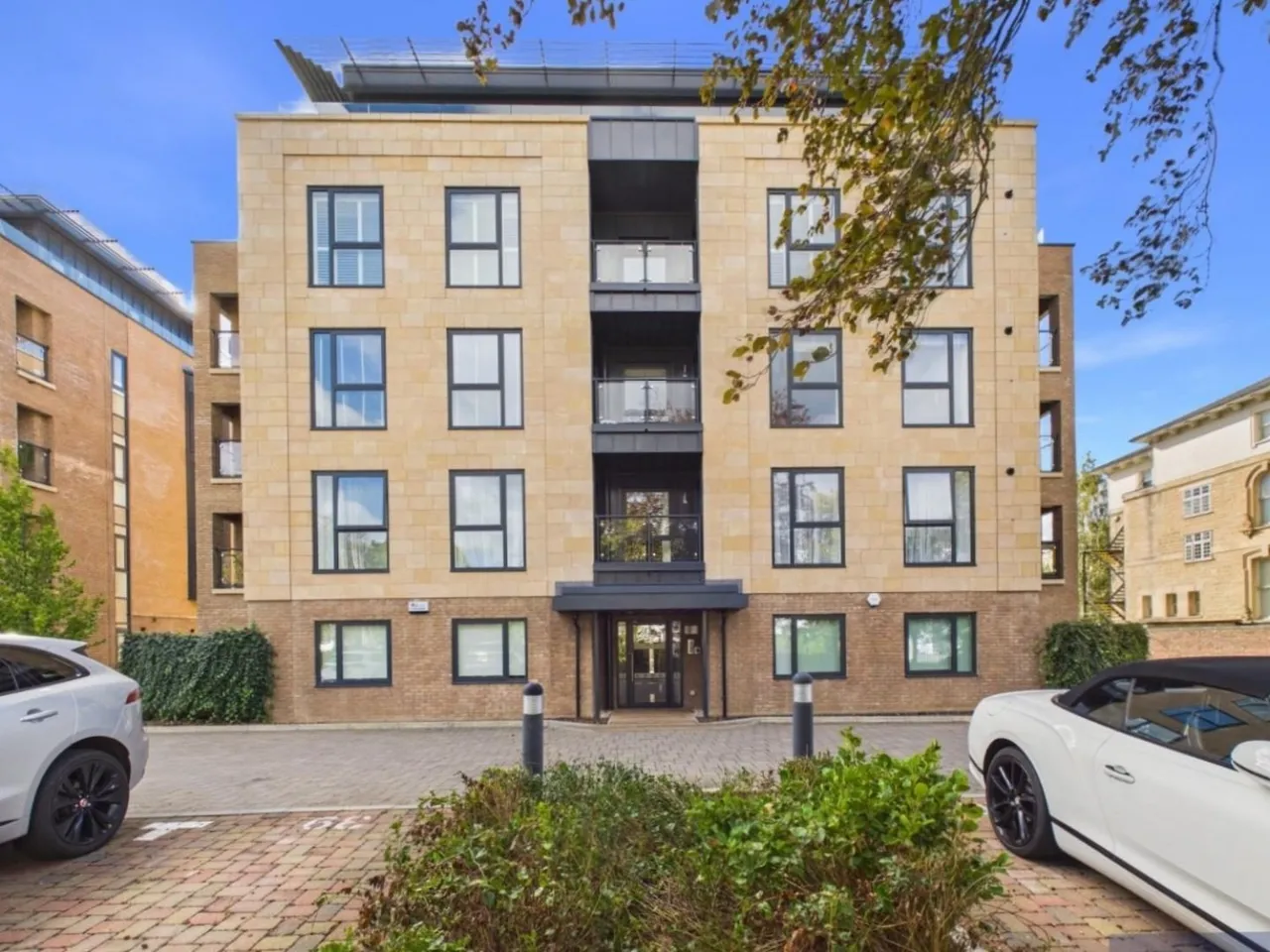 2 bed flat for sale, Lansdown, Cheltenham, GL51