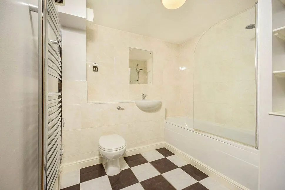 St. Peters Street, Maidstone, Kent, ME16, photo 6