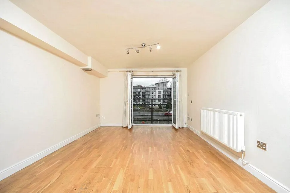 St. Peters Street, Maidstone, Kent, ME16, photo 3