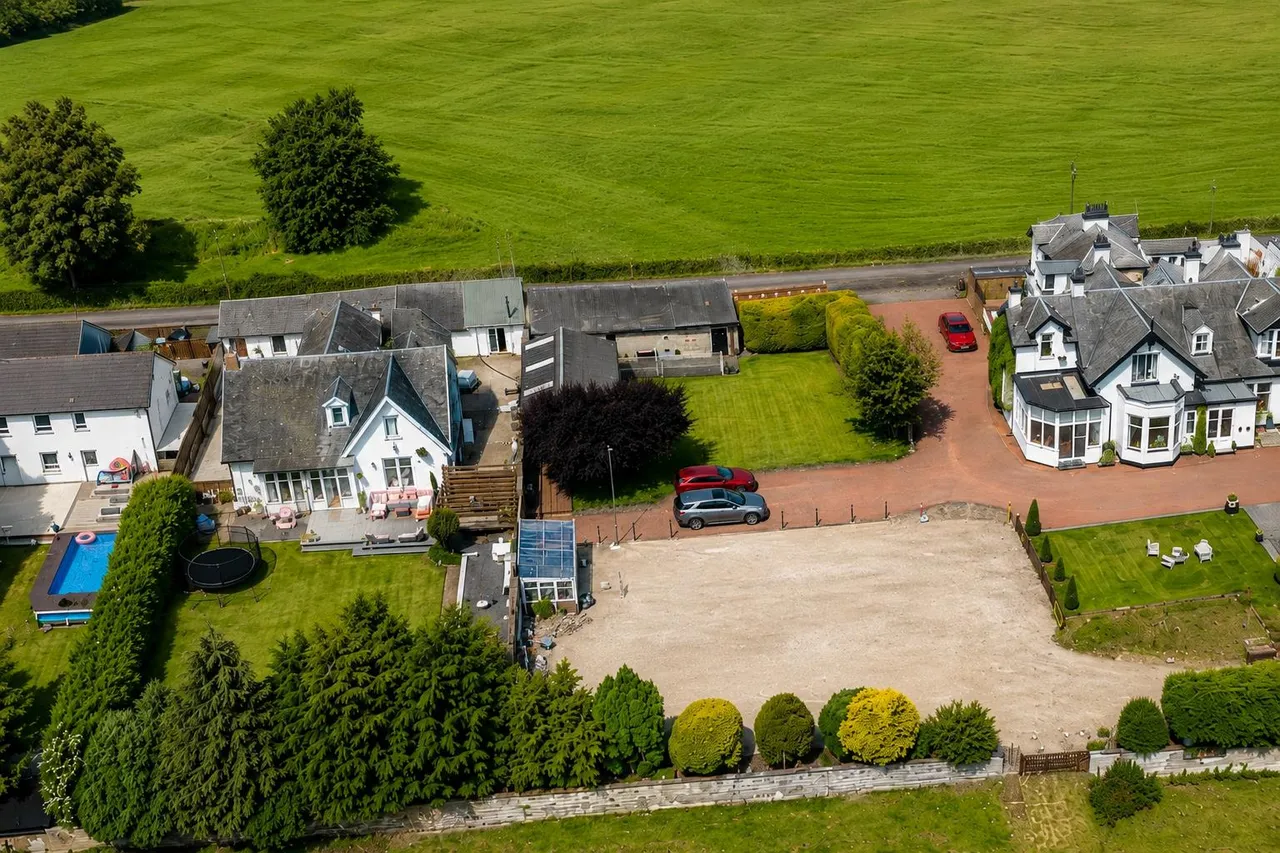 Glenboig Farm Road, Glenboig, Coatbridge, ML5 2RA, photo 4
