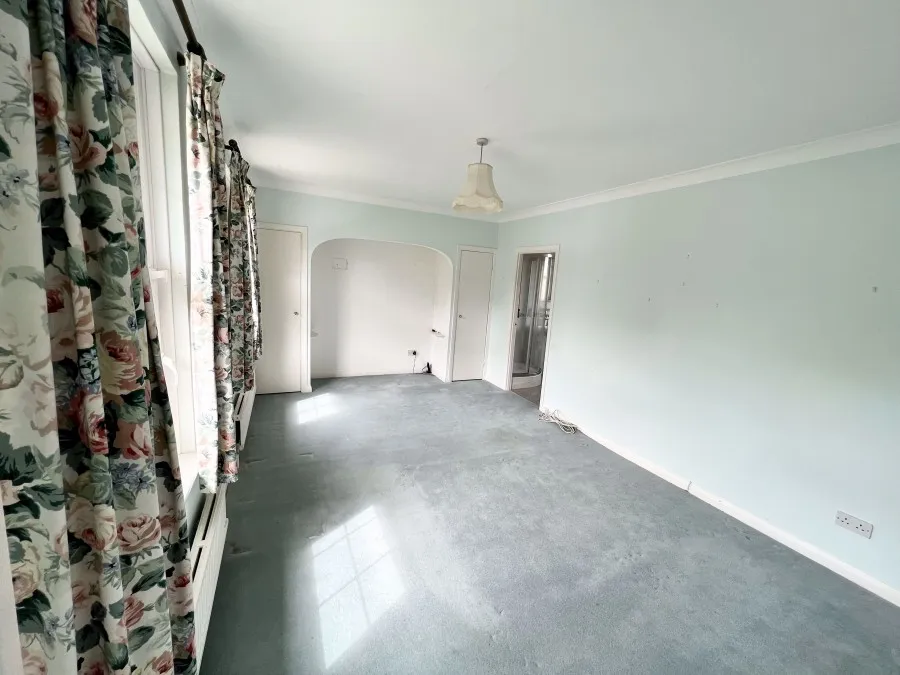 House Under Offer with 4 bedrooms in Old Harlow, CM17, photo 18