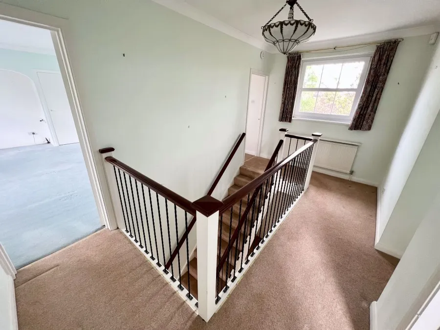House Under Offer with 4 bedrooms in Old Harlow, CM17, photo 17