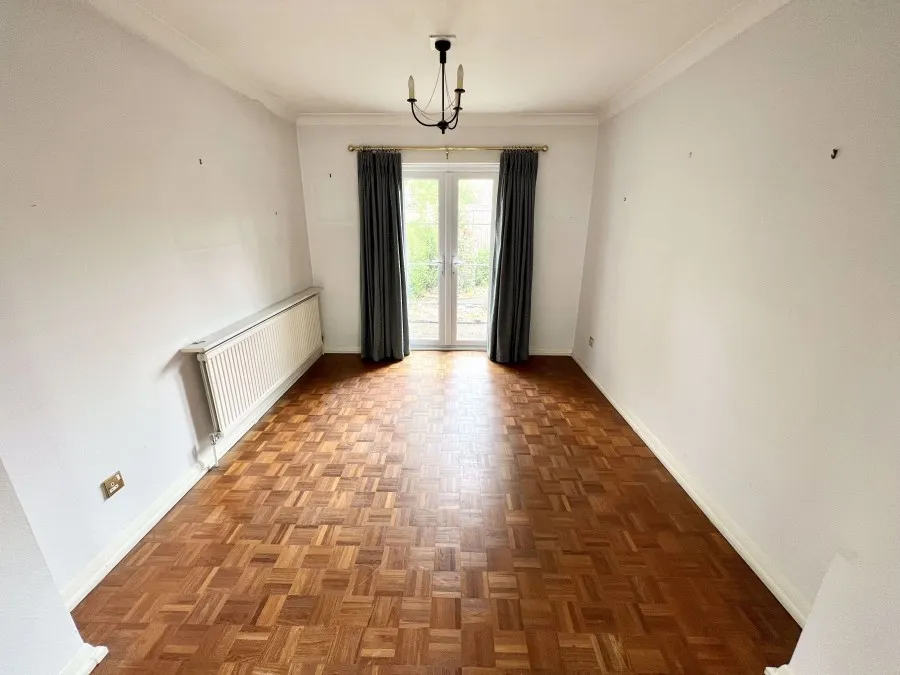 House Under Offer with 4 bedrooms in Old Harlow, CM17, photo 14