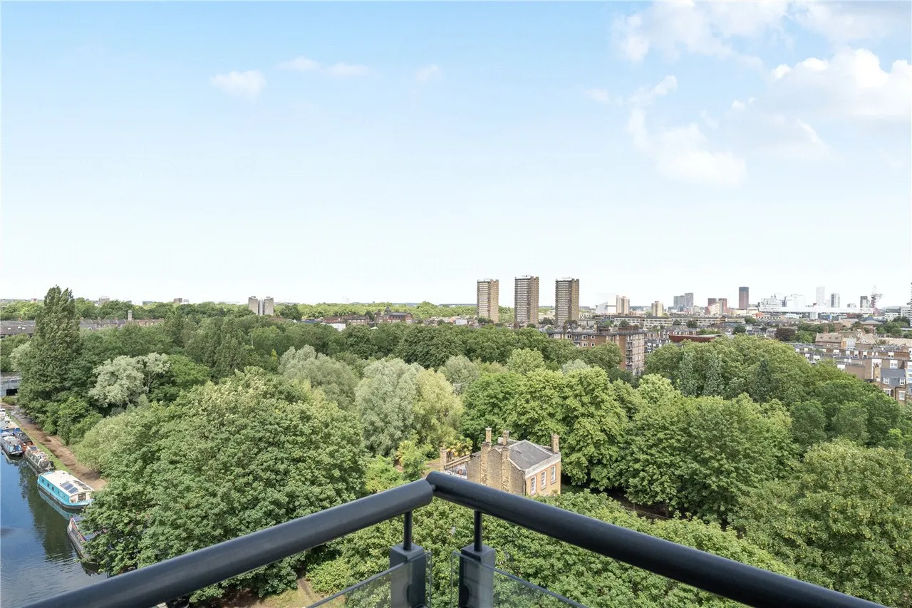 Palmers Road, London, E2, photo 3