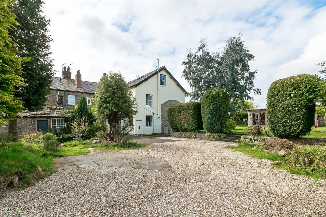 Prestbury, Macclesfield, photo 28