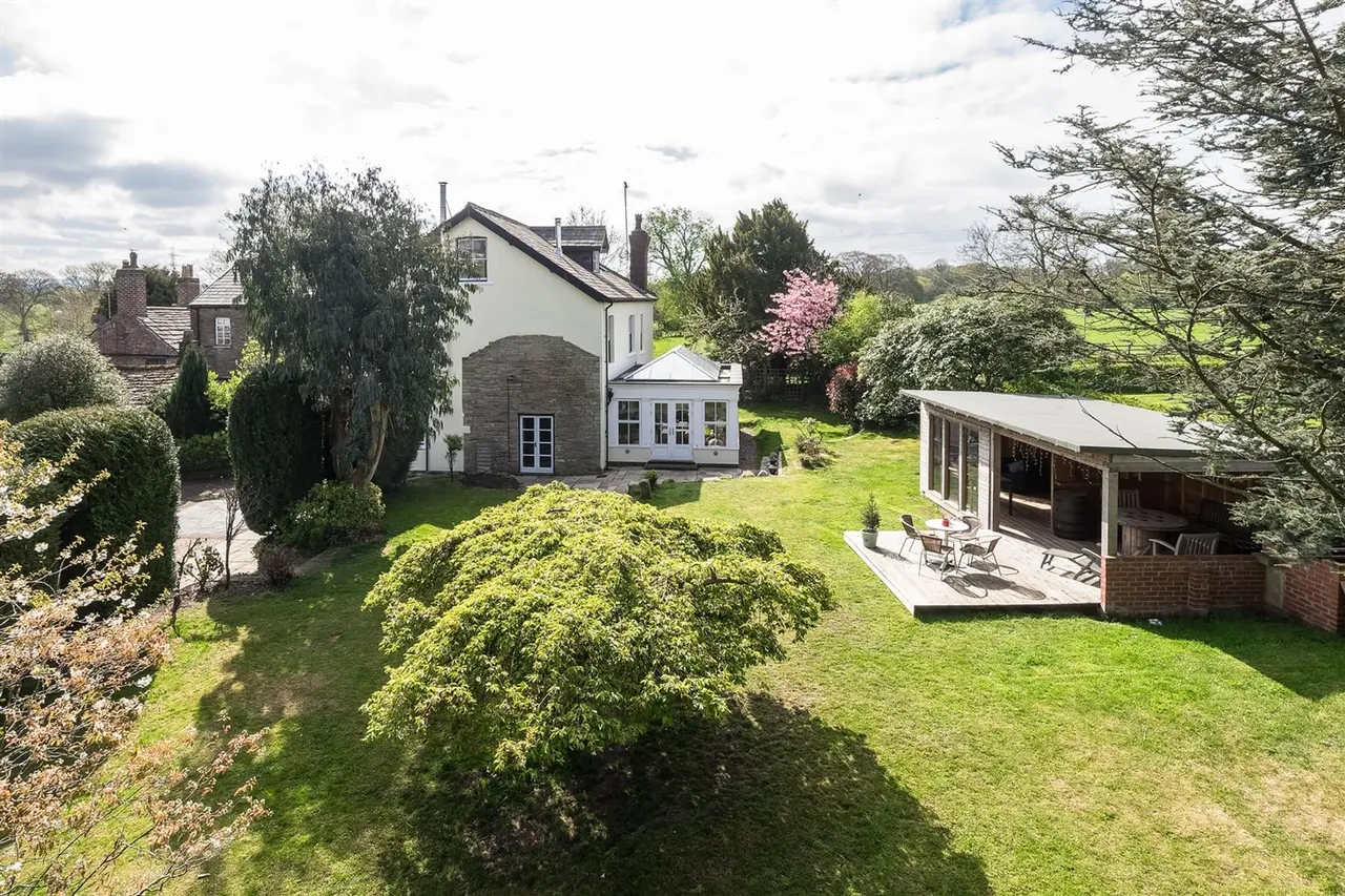 Prestbury, Macclesfield, photo 26