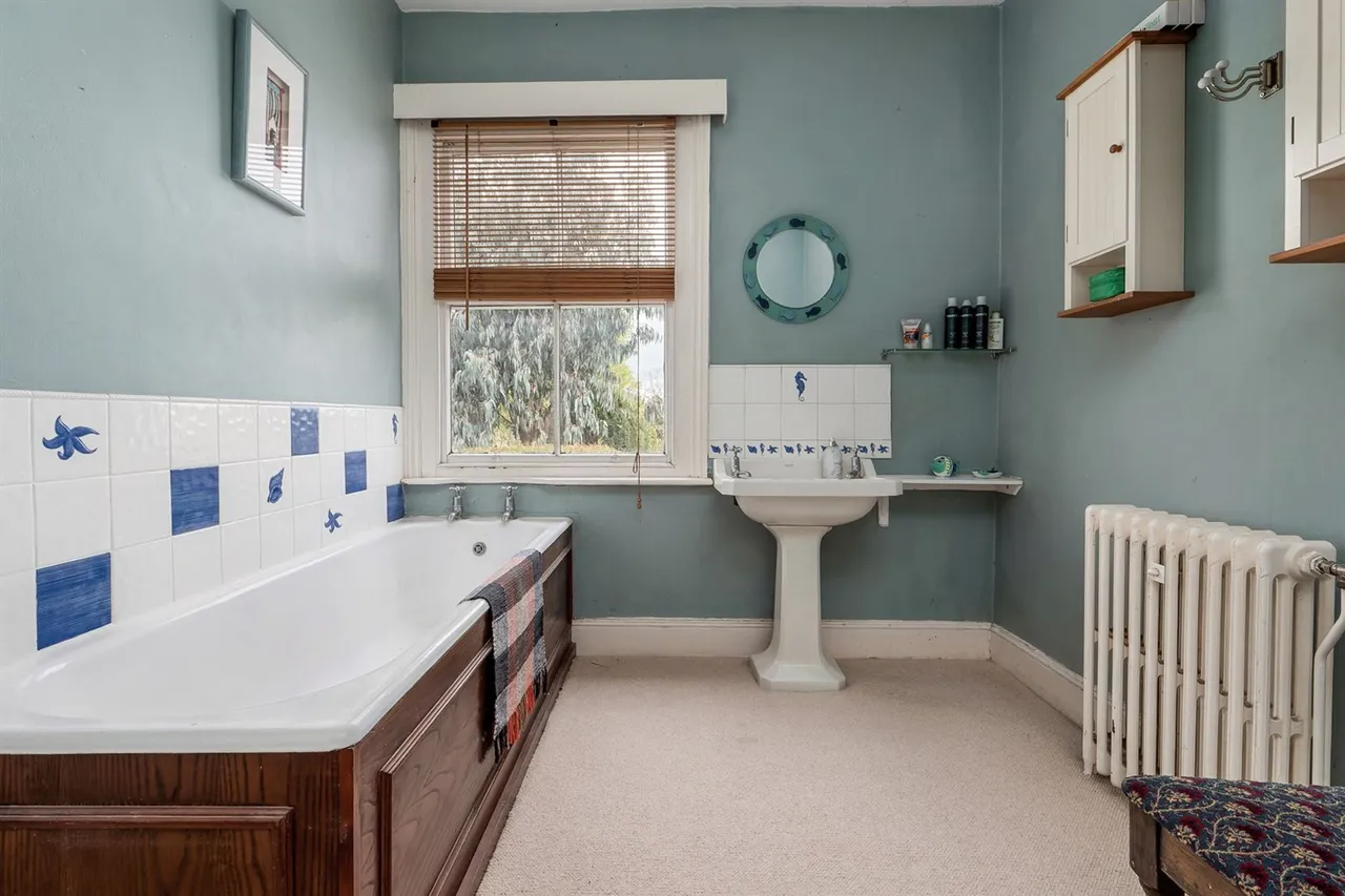 Prestbury, Macclesfield, photo 18