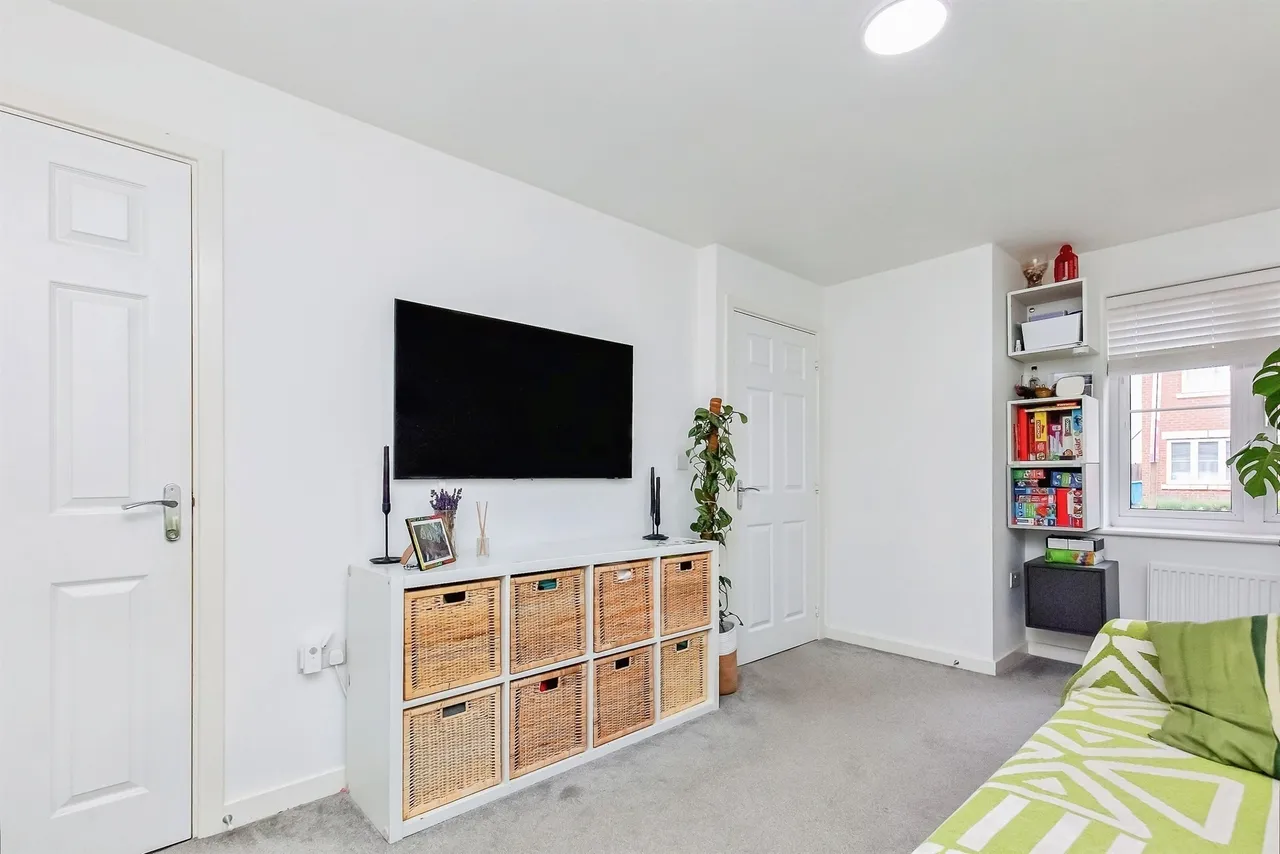 Trout Close, Weldon, Corby, photo 6