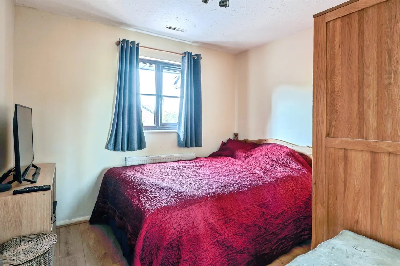 Waldren Close, Poole, BH15, photo 15
