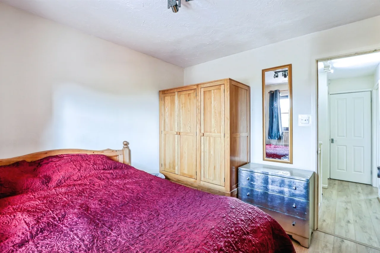 Waldren Close, Poole, BH15, photo 16