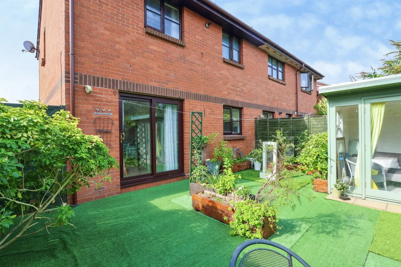 Waldren Close, Poole, BH15, photo 7