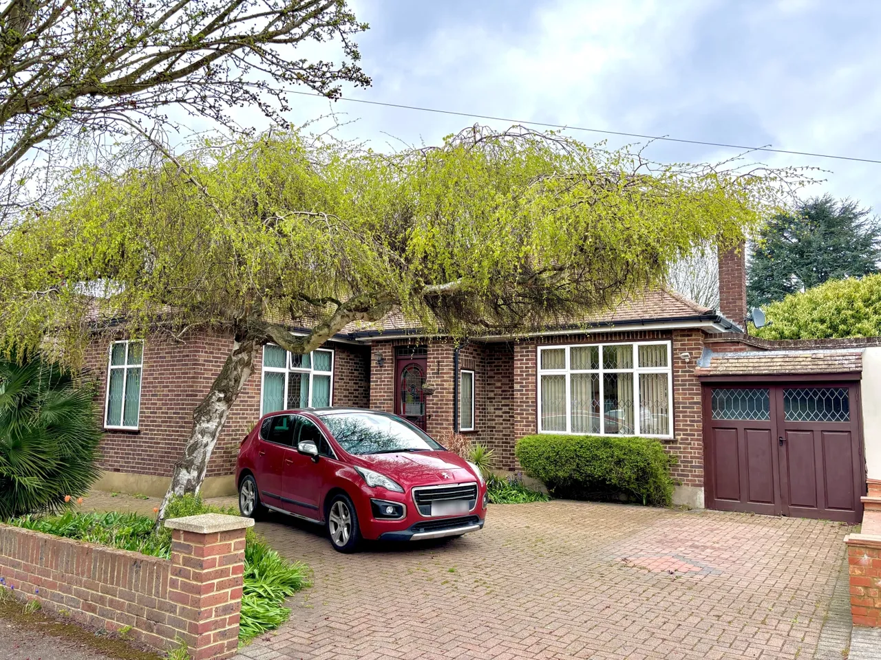 3 bed house for sale, Western Avenue, Surrey Egham, TW20