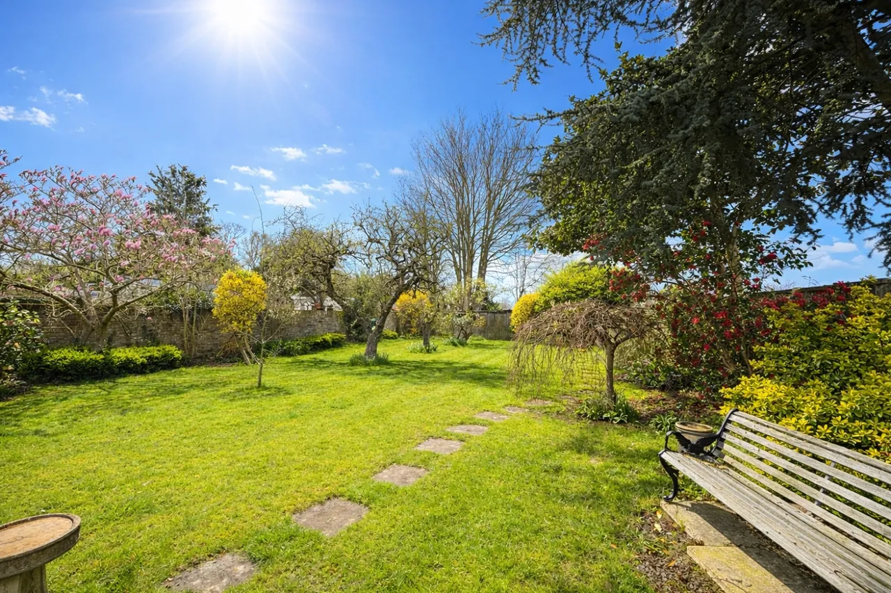 Western Avenue, Surrey Egham, TW20, photo 12